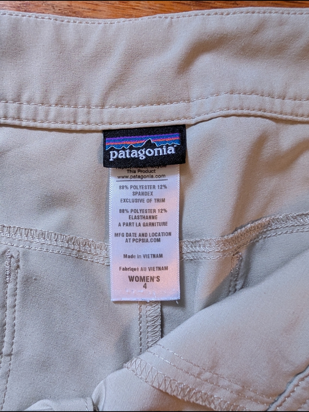 Patagonia Women's Lightweight Tan Capris - Picture 2 of 3